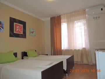 Фото номера Стандартный двухместный номер с 2 отдельными кроватями Отель Alma-Ata Hotel г. Боржоми 2