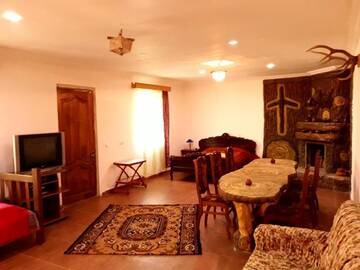 Фото номера Улучшенные апартаменты Гостевой дом Weekend House г. Боржоми 17