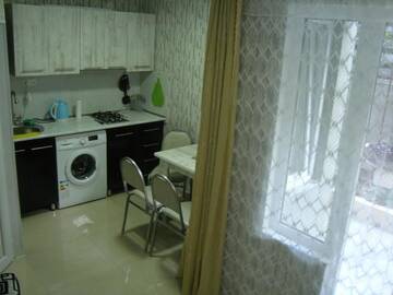 Фото номера Двухместный номер с 2 отдельными кроватями и балконом Гостевой дом Irakli Guesthouse г. Боржоми 41
