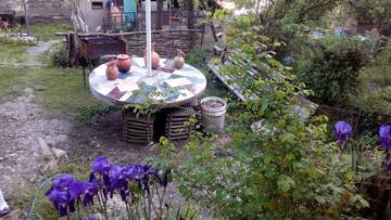 Фото номера Четырехместный номер &quot;Комфорт&quot; Отели типа «постель и завтрак» Guest House Khatuna г. Боржоми 16