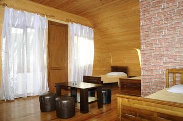 Фото номера Трехместный номер с основными удобствами Отель Guesthouse Texell г. Боржоми 4