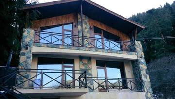Фото номера Дом с 3 спальнями Дома для отпуска Mountain House Borjomi г. Боржоми 14