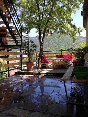 Фото номера Четырехместный номер Гостевой дом Guest House Shvelidze г. Боржоми 6