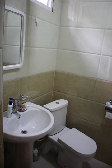 Фото номера Трехместный номер Хостелы RiverSide Hostel Borjomi г. Боржоми 5