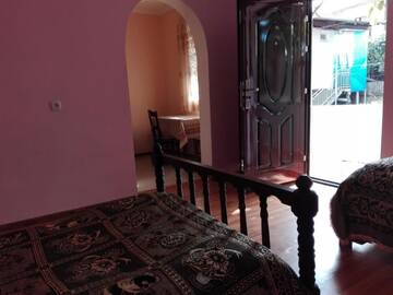Фото номера Трехместный номер «Комфорт» с душем Гостевой дом Guest House Fridon г. Боржоми 7
