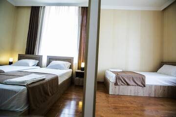 Фото номера Стандартный семейный номер Отель Hotel Old Borjomi г. Боржоми 13