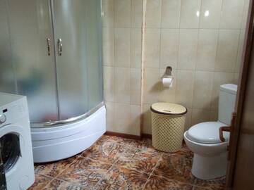 Фото номера Трехместный номер с балконом Гостевой дом Guesthouse Megi on Robaqidze 6 г. Боржоми 16