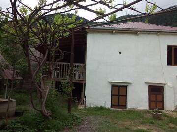 Фото номера Трехместный номер с балконом Гостевой дом Guesthouse Megi on Robaqidze 6 г. Боржоми 22