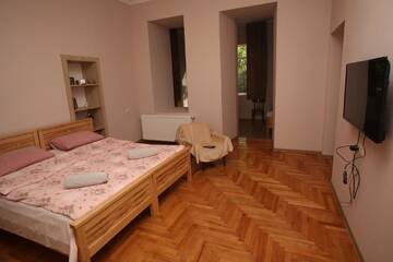 Фото номера Дом с 2 спальнями Гостевой дом Old Borjomi House г. Боржоми 7