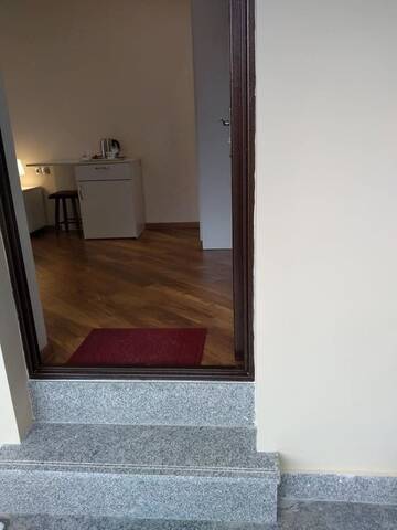 Фото номера Двухместный номер Делюкс с 1 кроватью и балконом Гостевой дом Luxury studio at Pirosmani 22 in central Borjomi г. Боржоми 6