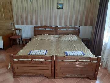 Фото номера Трехместный номер с балконом Гостевой дом Alex г. Боржоми 24