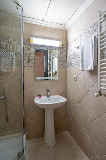 Фото номера Апартаменты Апарт-отели Wine Inn Borjomi Aparthotel г. Боржоми 63