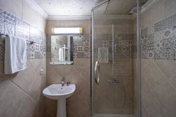 Фото номера Апартаменты Апарт-отели Wine Inn Borjomi Aparthotel г. Боржоми 21