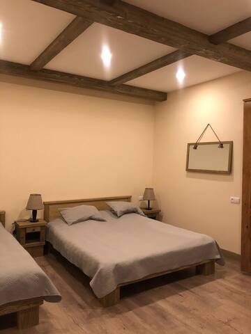 Фото номера Семейный двухместный номер с 1 кроватью Гостевой дом GUEST HOUSE BORJOMI VERDE г. Боржоми 3