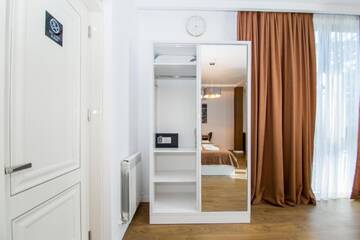 Фото номера Четырехместный номер Делюкс Отель Rustaveli Borjomi Hotel г. Боржоми 5