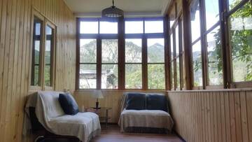 Фото номера Дом с 2 спальнями Дома для отпуска Hillside Orbeliani Residence г. Боржоми 52